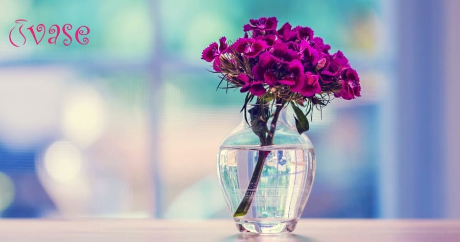 How To Arrange Fake Flowers In A Wide-Mouth Vase