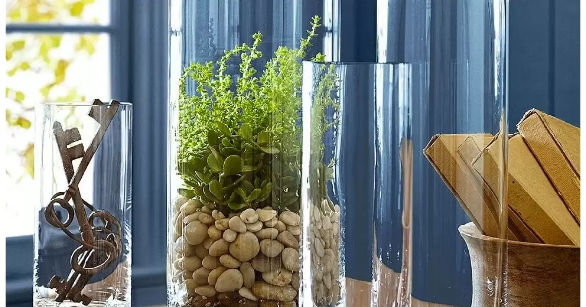 How To Hide Fake Flower Stems In A Glass Vase?